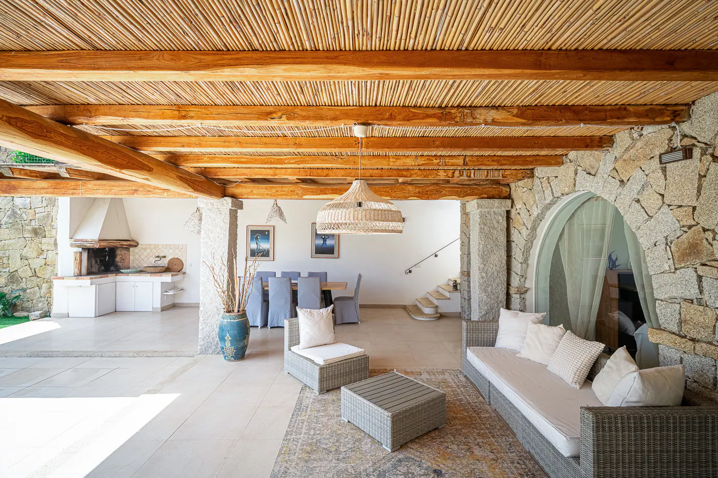 Detail of the patio ceiling, with timber beams and cane
